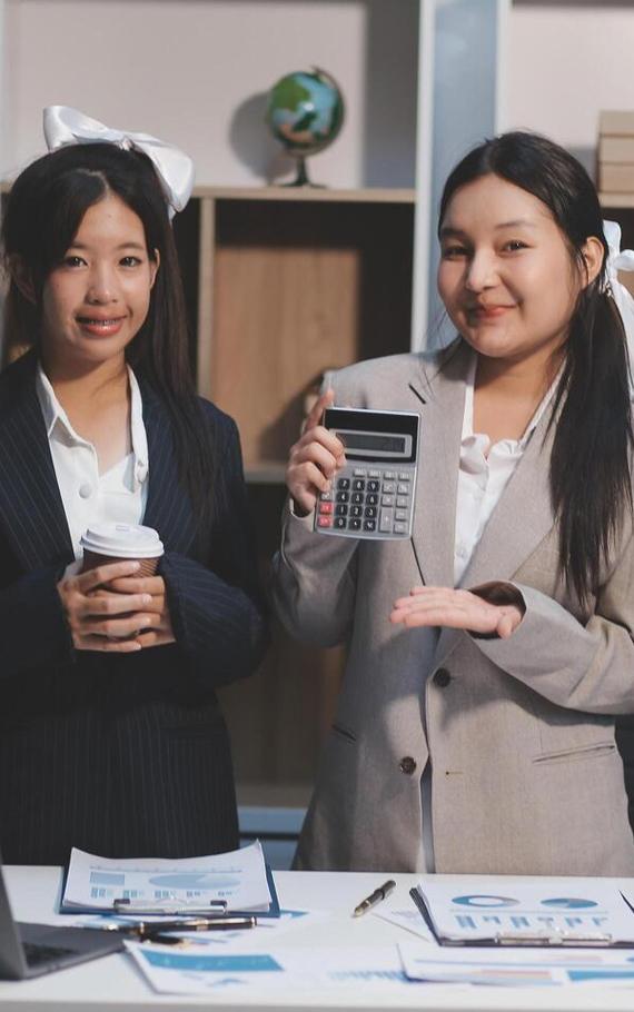 Why Choose Pitchers Global for Your Legal Services and Compliance Needs?